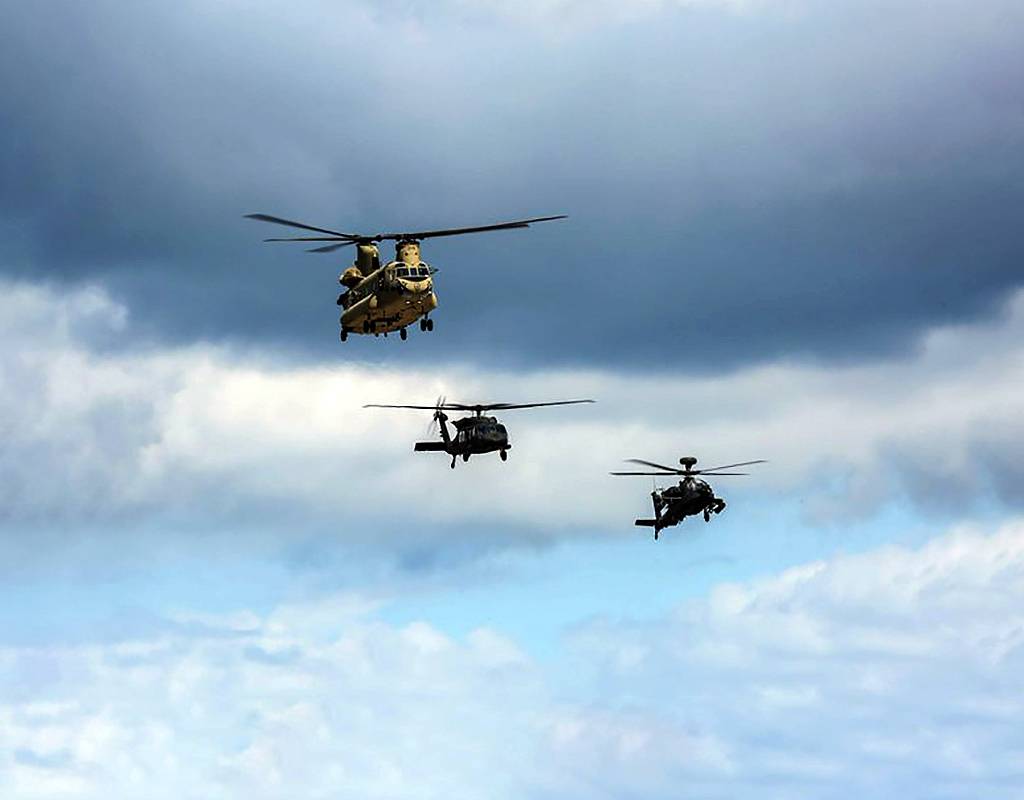 CAE instructors will now play a role training pilots to fly the U.S. Army’s frontline combat helicopters – the CH-47 Chinook, UH-60 Black Hawk, and AH-64 Apache. CAE Photo
