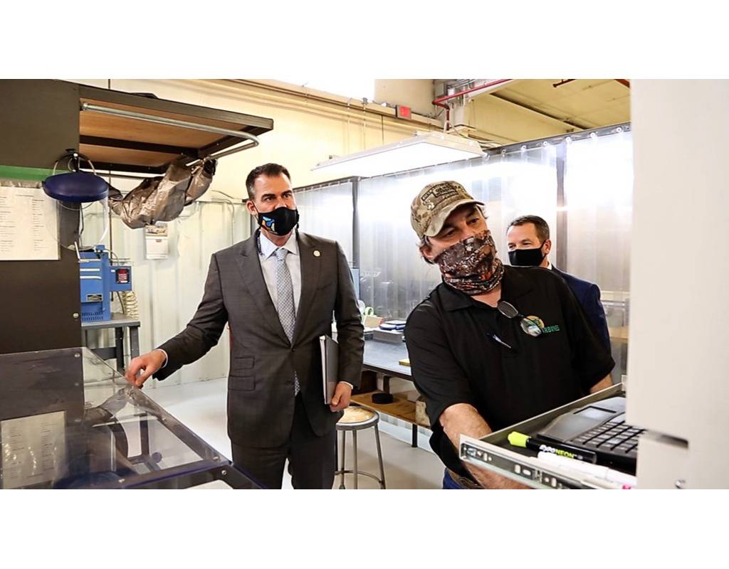 Oklahoma Governor Kevin Stitt toured the Mint Turbines plant in Stroud, Oklahoma after joining company executives to announce new provider agreement between Mint and General Electric. Mint Turbines Photo