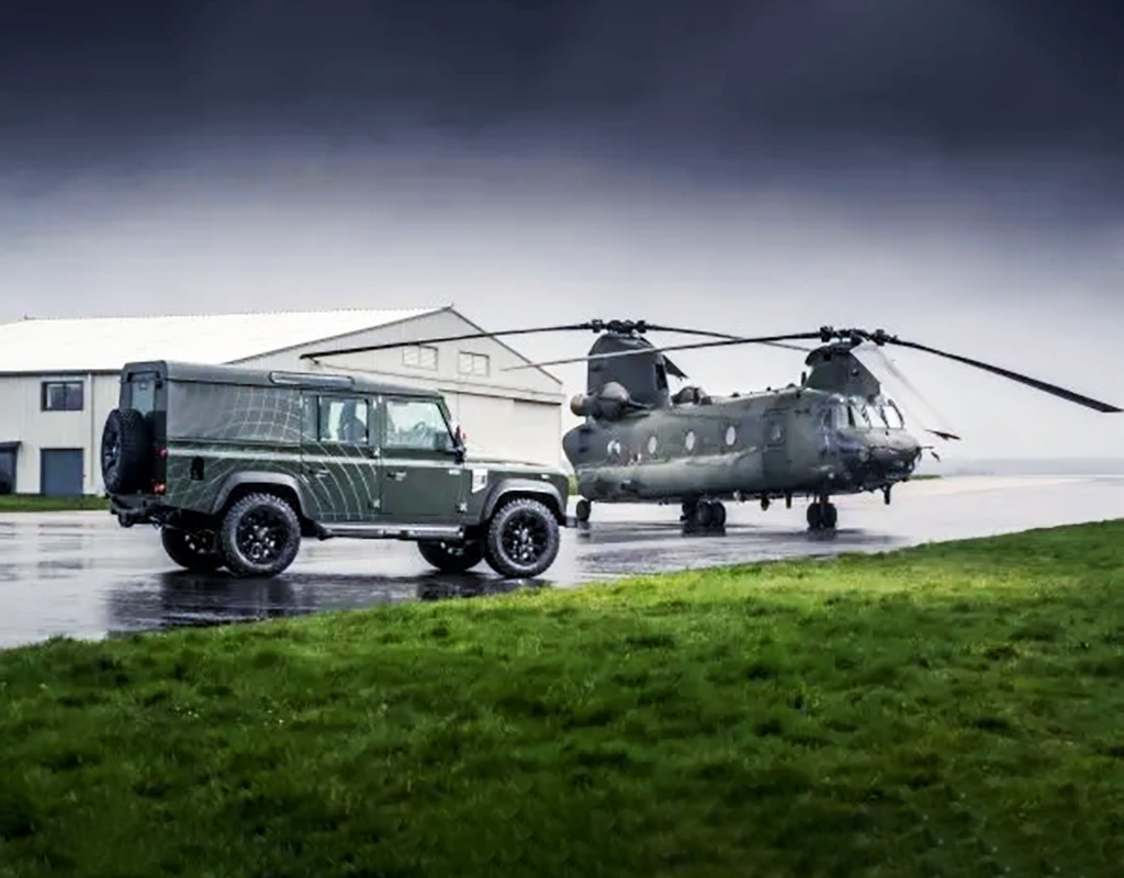 The specially commissioned ‘Q40 Defender by TECNIQ’ has been inspired by the iconic double-rotored Chinook aircraft. TECNIQ Photo
