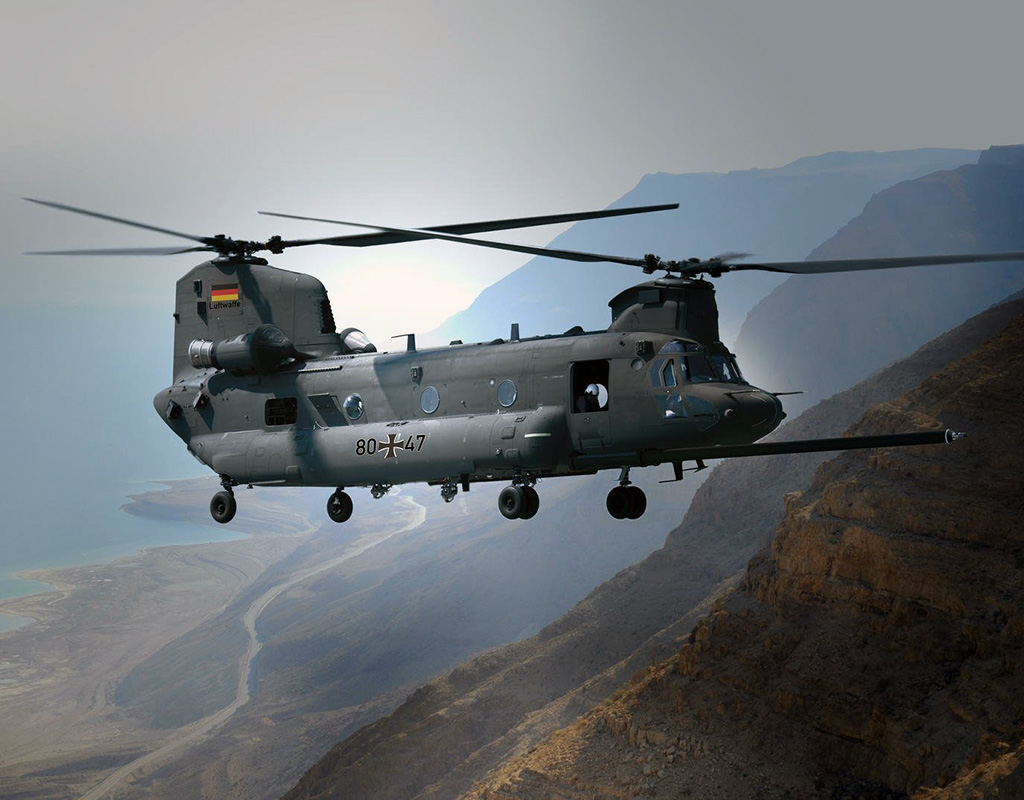 Now due to replace Germany’s ageing Sikorsky CH-53G feet are 40-60 new Boeing CH-47F Chinooks. Boeing Photo