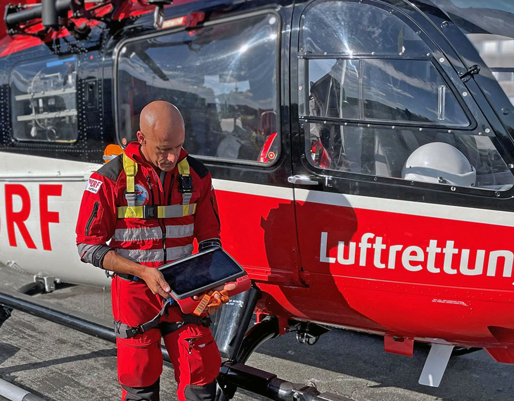 DRF Luftrettung is now using the NIDApad, a special tablet for rescue services, for digital documentation at all bases. DRF Luftrettung Photo
