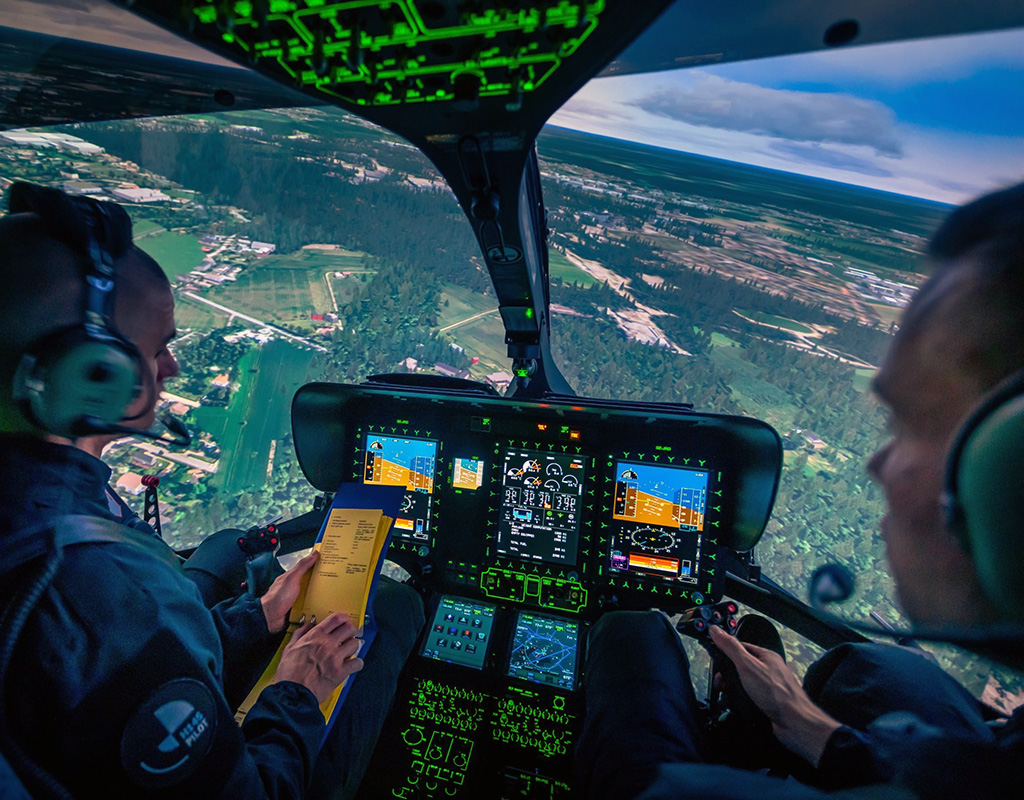 Coptersafety’s simulators offer immersive and realistic training features such as cockpit vibration, smoke generation, 3D clouds, night and NVIS/NVG visual scenes. Coptersafety Photo