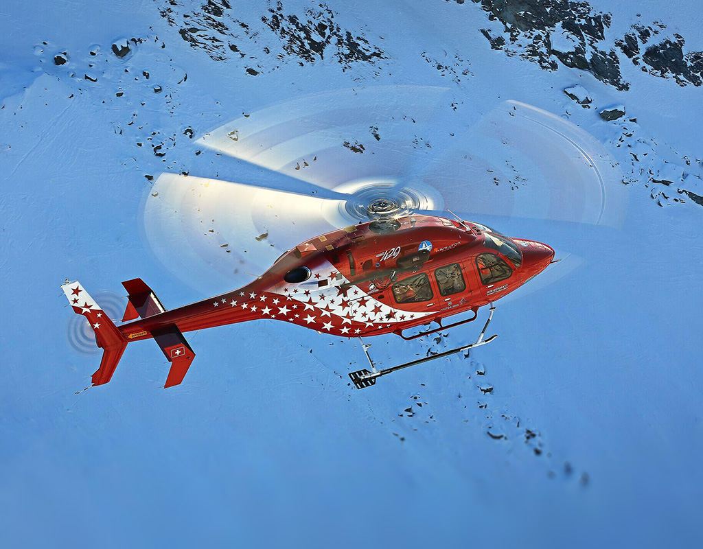 Each year, Air Zermatt carries out around 2,000 rescue missions, the majority of which are with the Bell 429. Bell Photo