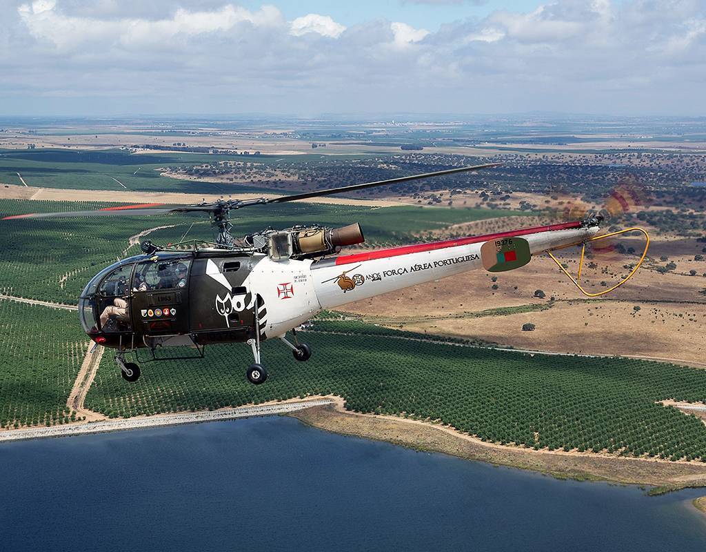 The Alouette III began flying with Portugal’s Air Force in 1963, from which the type amassed over 330,000 flight hours. Paulo Mata Photo