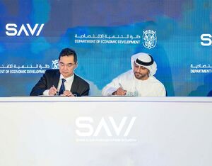 Picture caption: Mr. Mohamad Al Dhaheri, board member of Wings Logistics Hub (right), and Mr. Conor Chia-hung Yang, CFO of EHang (left), at the signing ceremony to announce the strategic partnership between two companies.