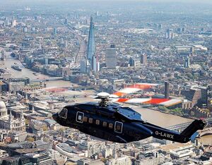 Starspeed’s unique VIP Sikorsky S-92 flying through the heli lanes in London, U.K. Lloyd Horgan Photo