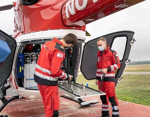 Providing patients with optimal emergency medical care and transporting them quickly and safely to the right hospital by air is the primary task of DRF Luftrettung. DRF Luftrettung Photo